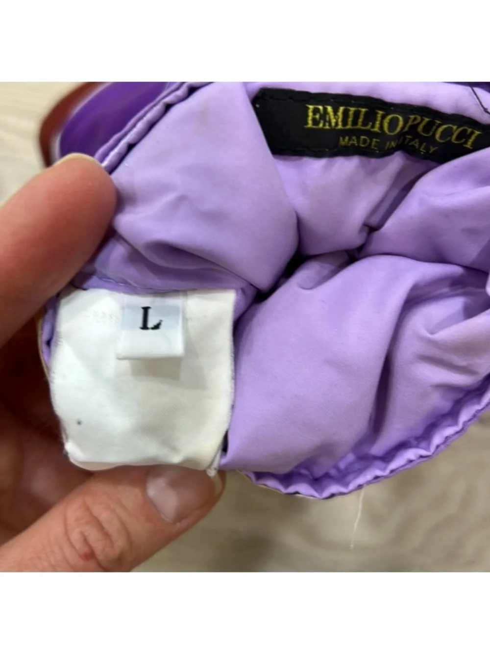 Emilio pucci mittens sz large